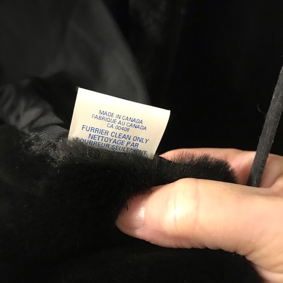 Princess Garment Women’s Faux Fur- Size Medium - Picture 10 of 13